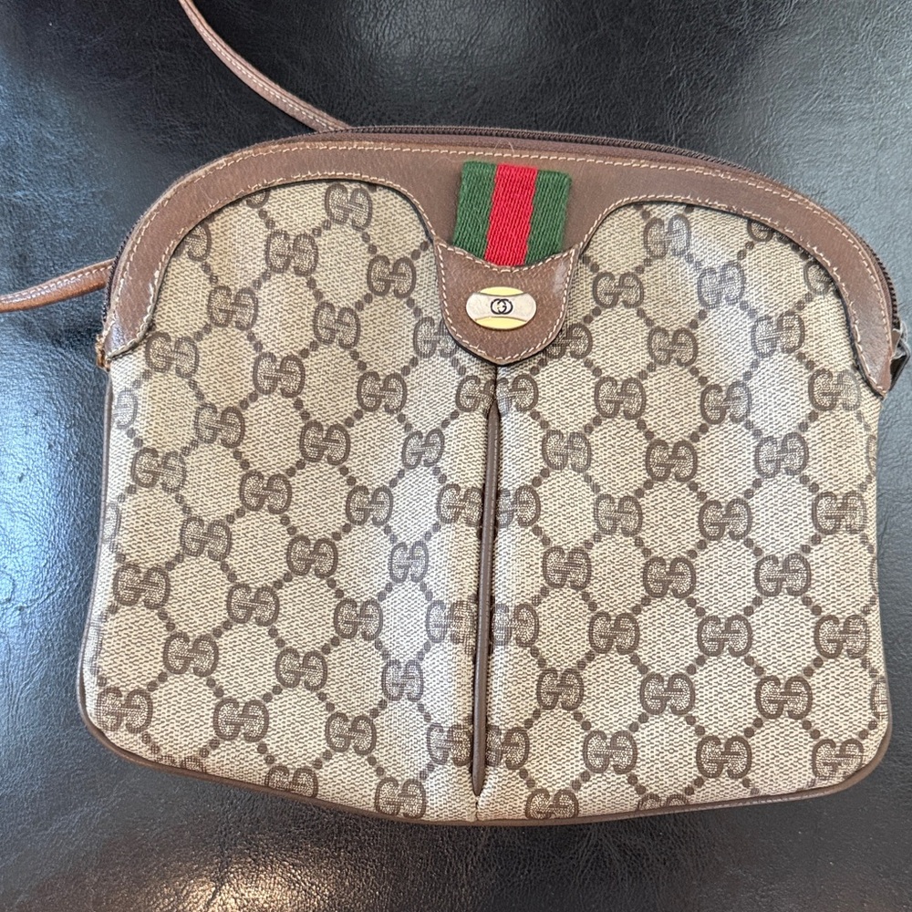 Vintage Gucci Beige and Brown Signature Crossbody Bag